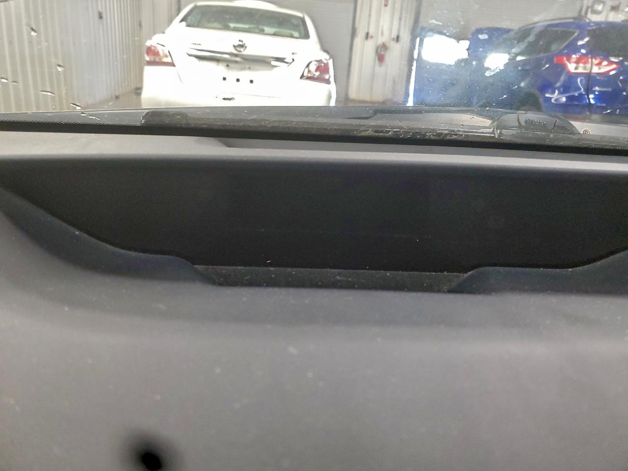 Toyota Prius Image 10