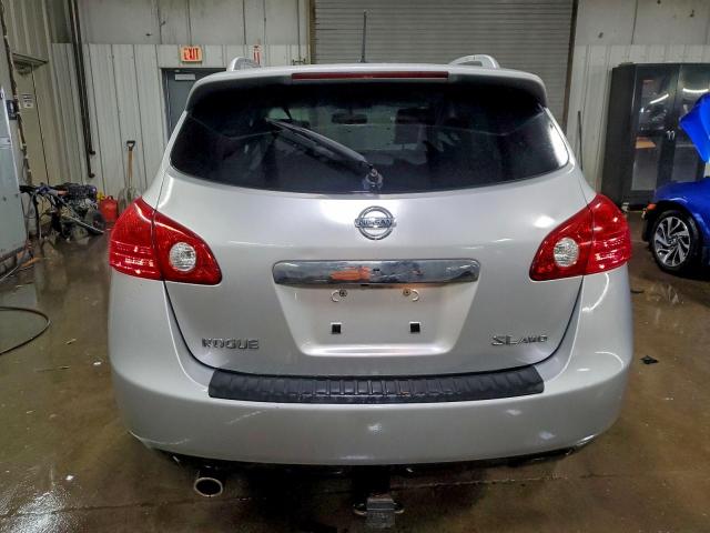 Nissan Rogue S Image 4
