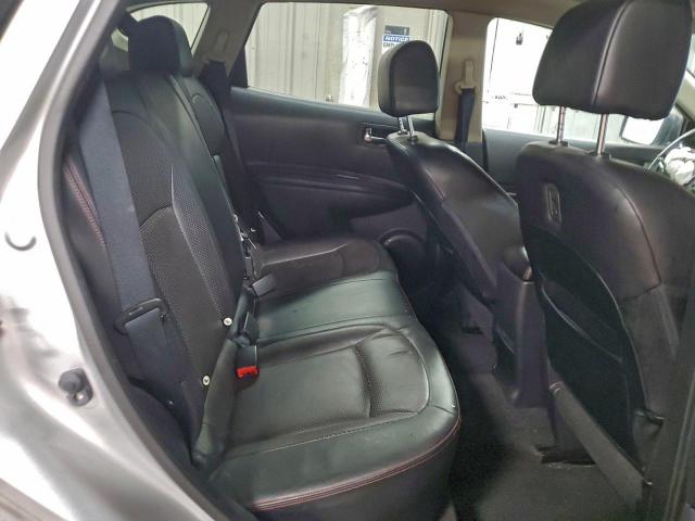 Nissan Rogue S Image 5