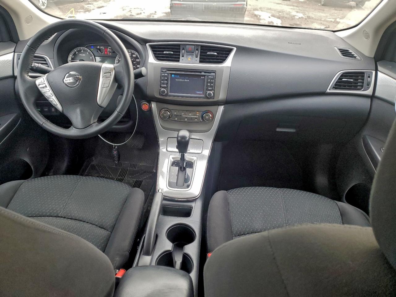 Nissan Sentra S Image 8