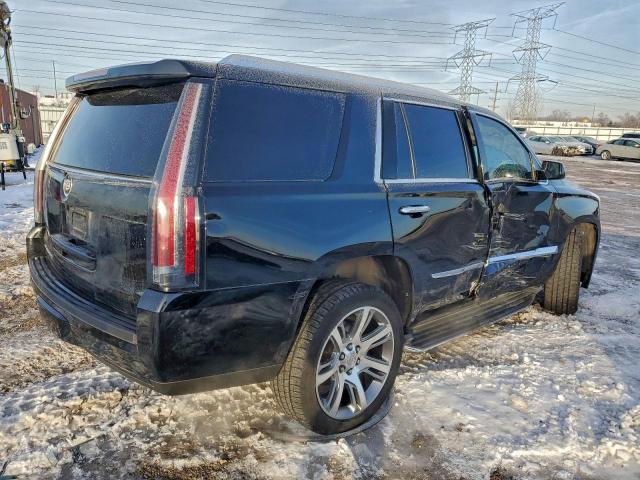 Cadillac Escalade Premium Image 2