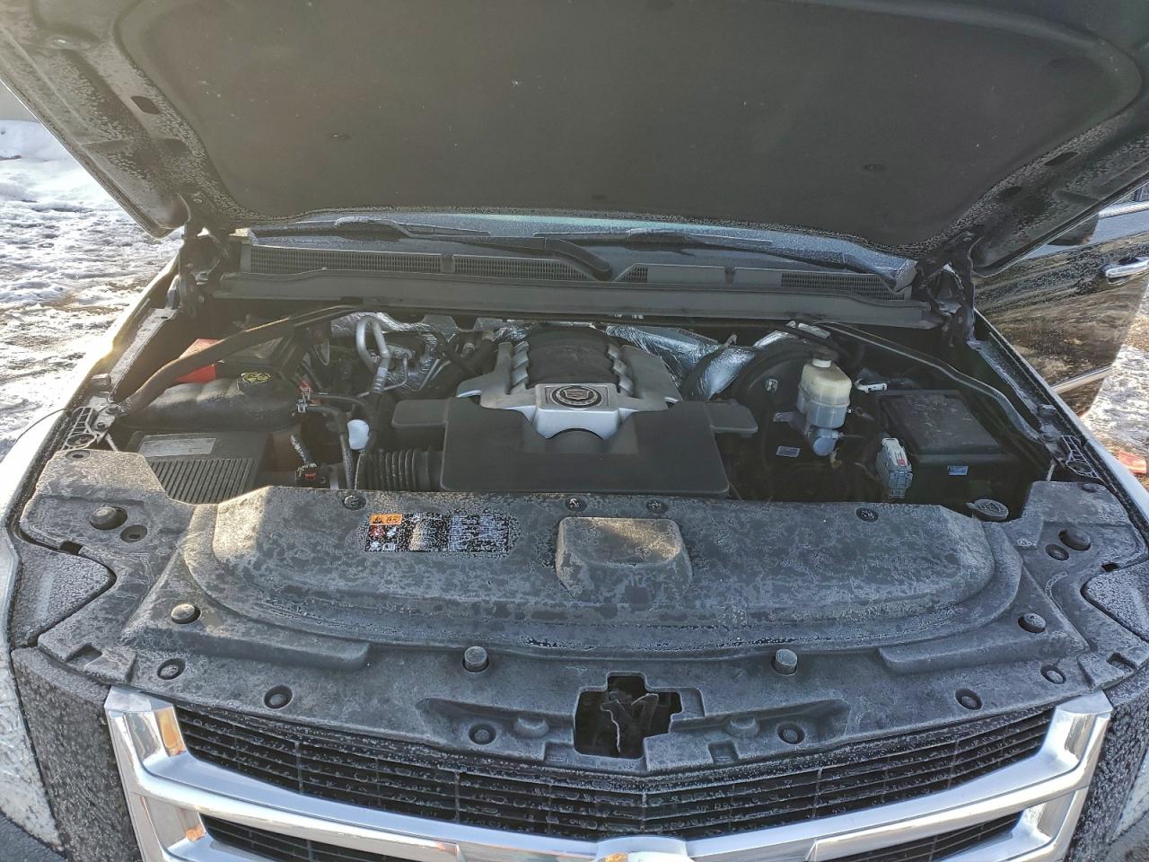 Cadillac Escalade Premium Image 13