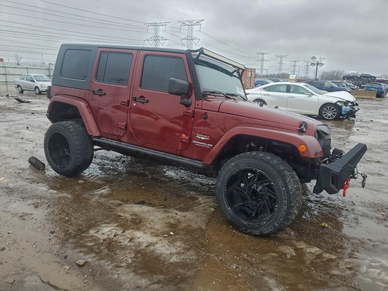 Jeep Wrangler Sahara Image 8