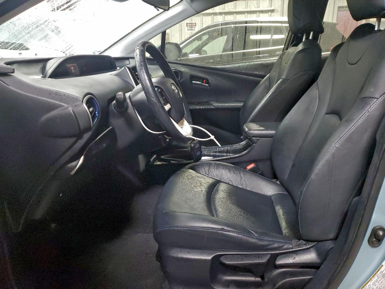 Toyota Prius Image 5