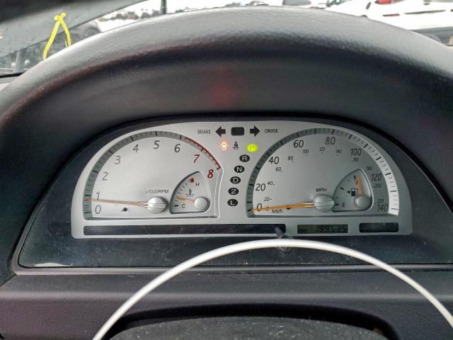 Toyota Camry Le Image 11