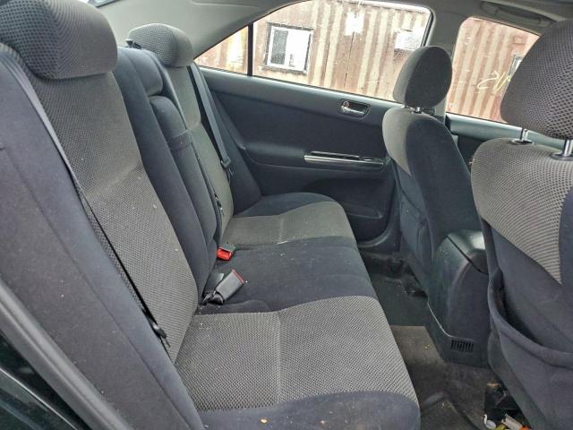 Toyota Camry Le Image 12