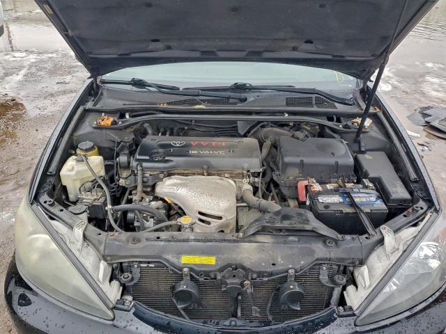 Toyota Camry Le Image 8