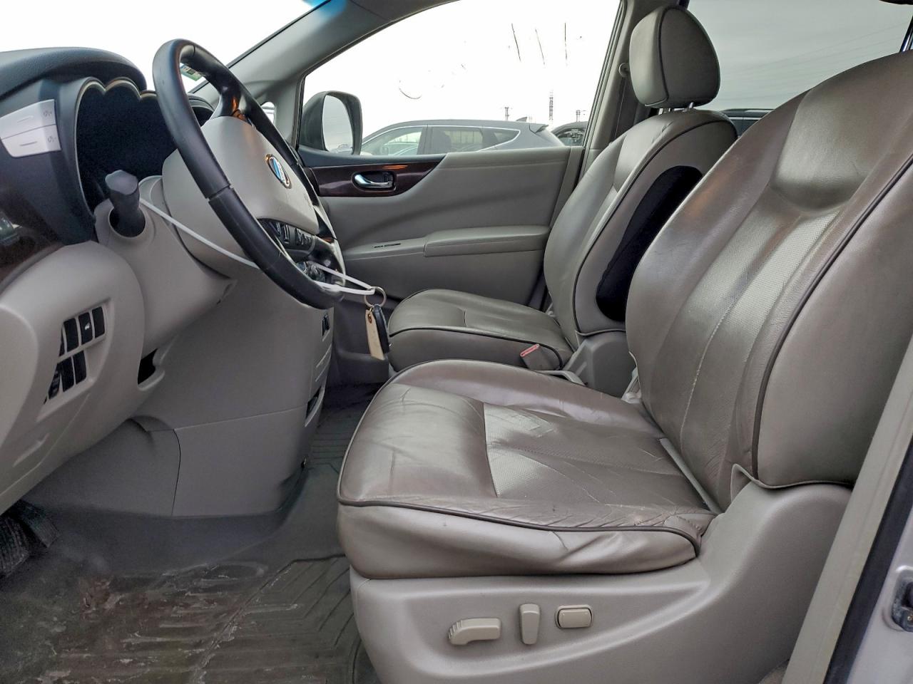 Nissan Quest S Image 6