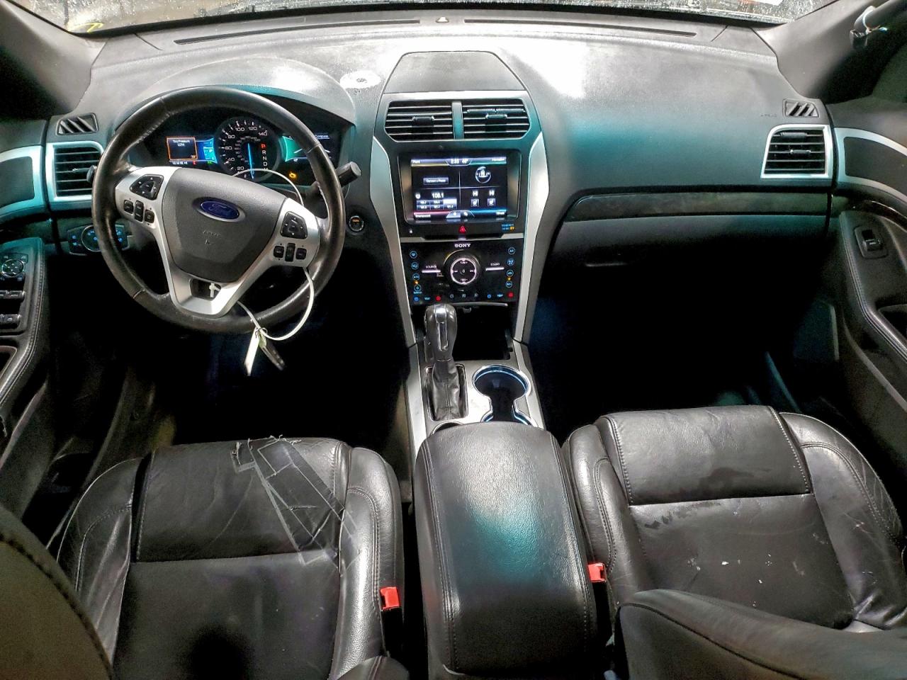 Ford Explorer Limited Image 6