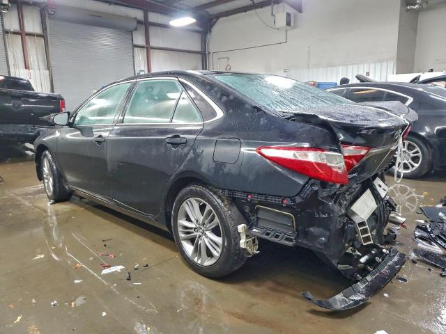 Toyota Camry Le Image 9