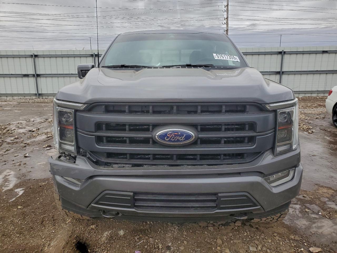 Ford F-150 Supercrew Image 7