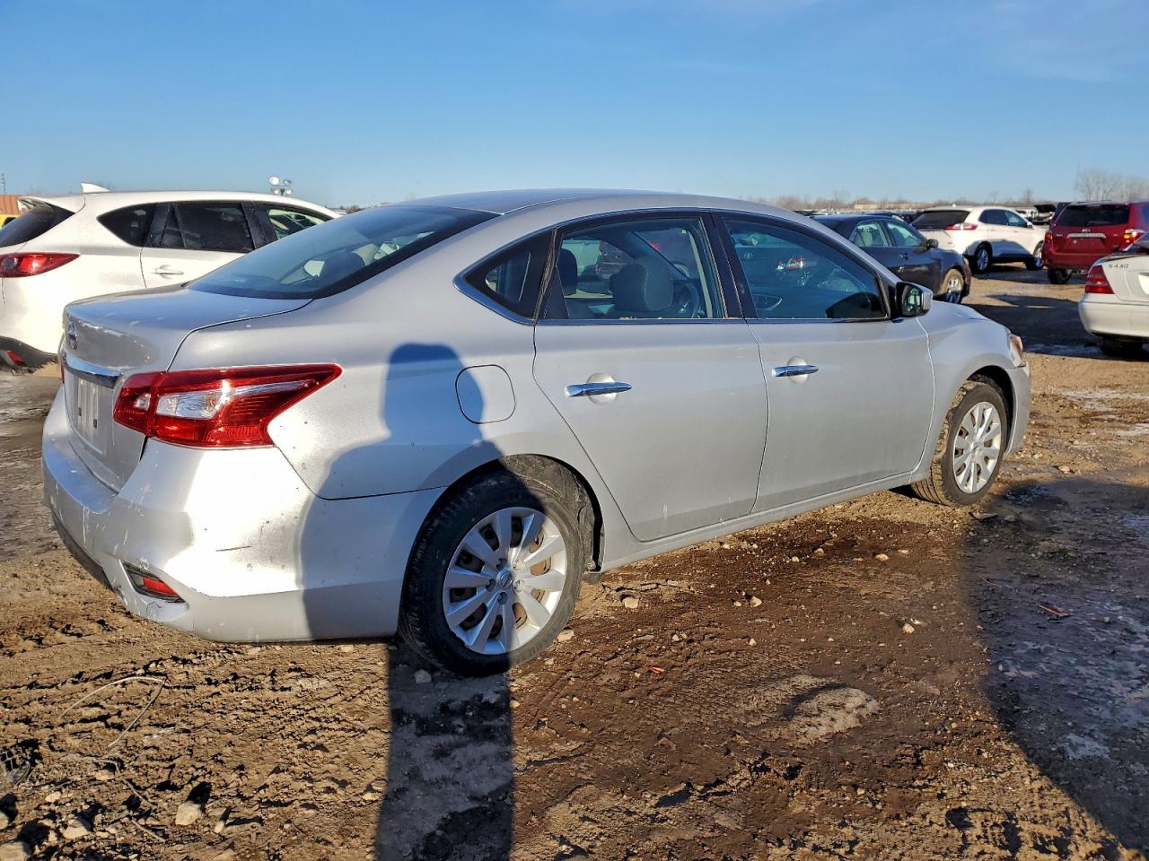 Nissan Sentra S Image 5