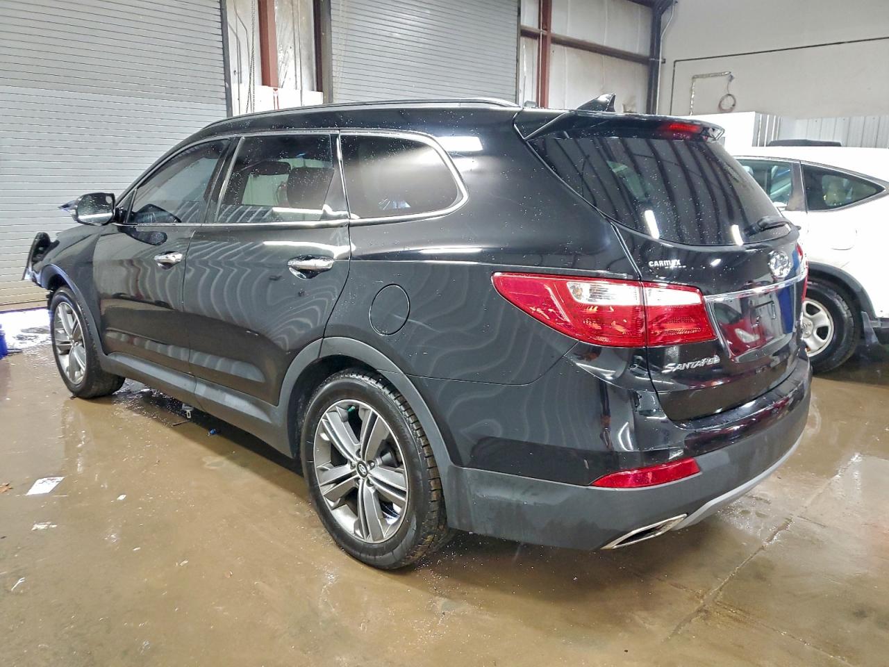 Hyundai SANTA FE Limited Image 2