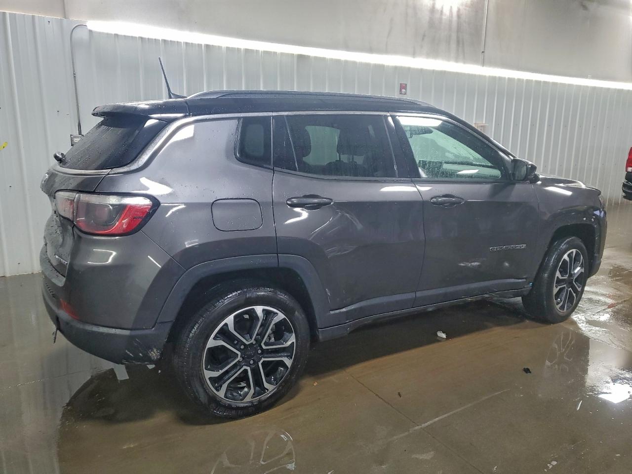 Jeep Compass Limited Image 4