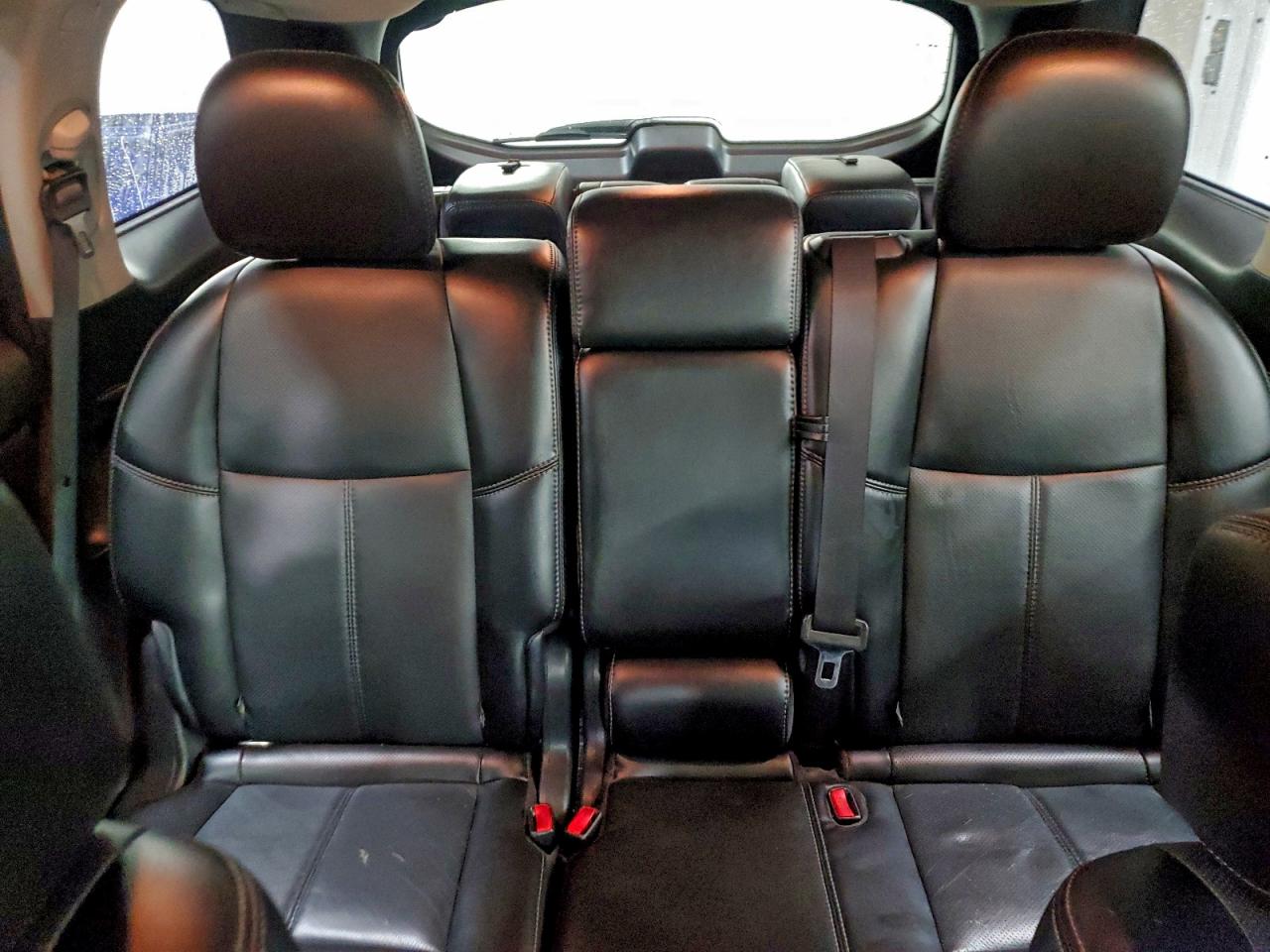 Nissan Pathfinder S Image 6