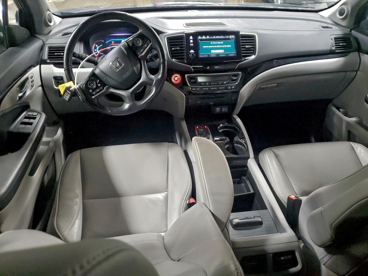 Honda Pilot Touring Image 6