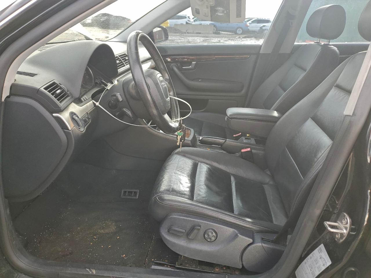 Audi A4 2.0t Avant Quattro Image 9