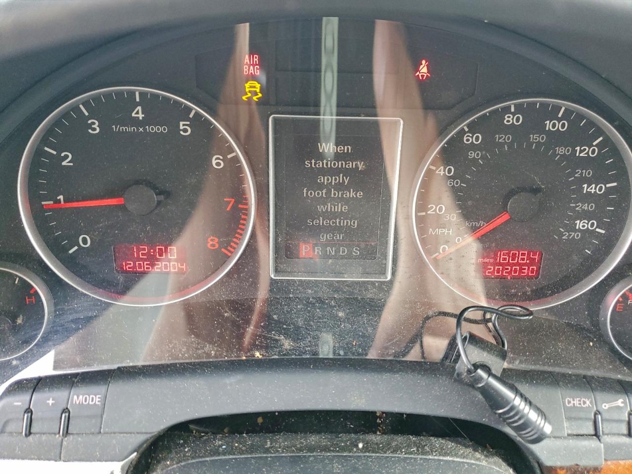 Audi A4 2.0t Avant Quattro Image 8