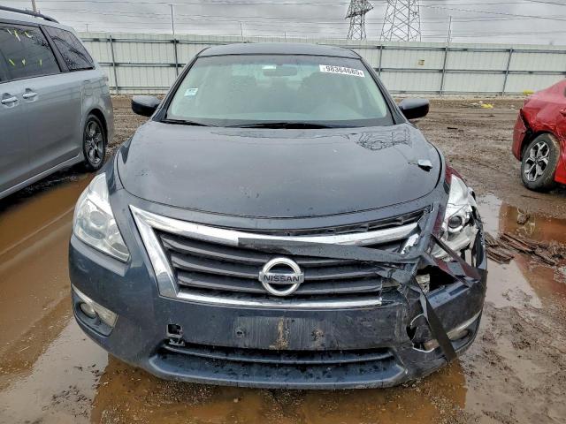 Nissan Altima 2.5 Image 2
