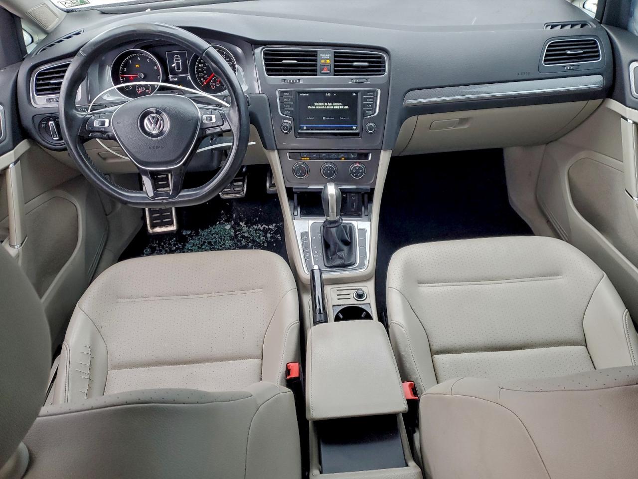 Volkswagen Golf S Image 13