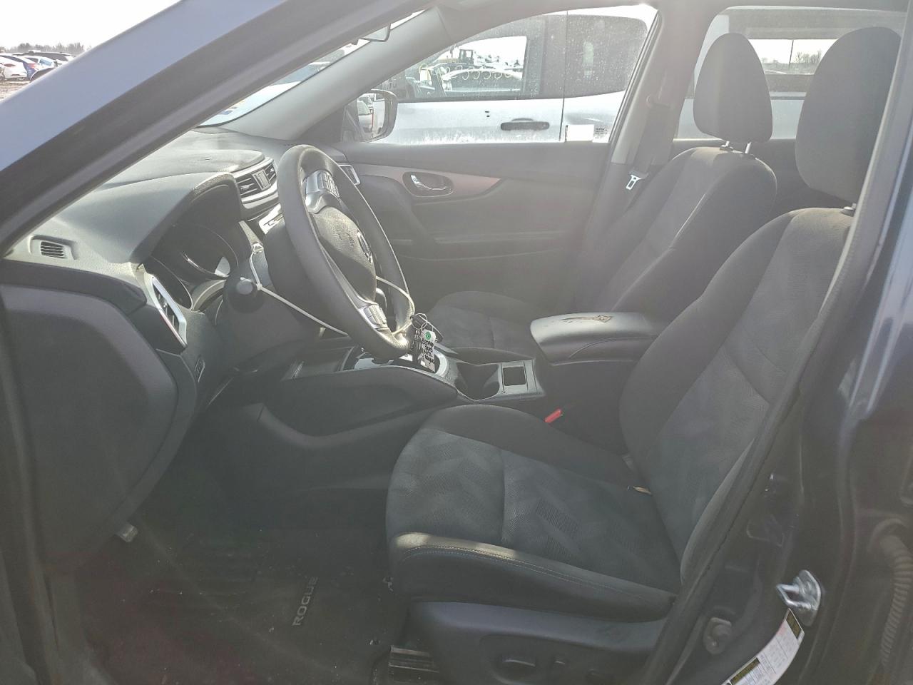 Nissan Rogue S Image 7