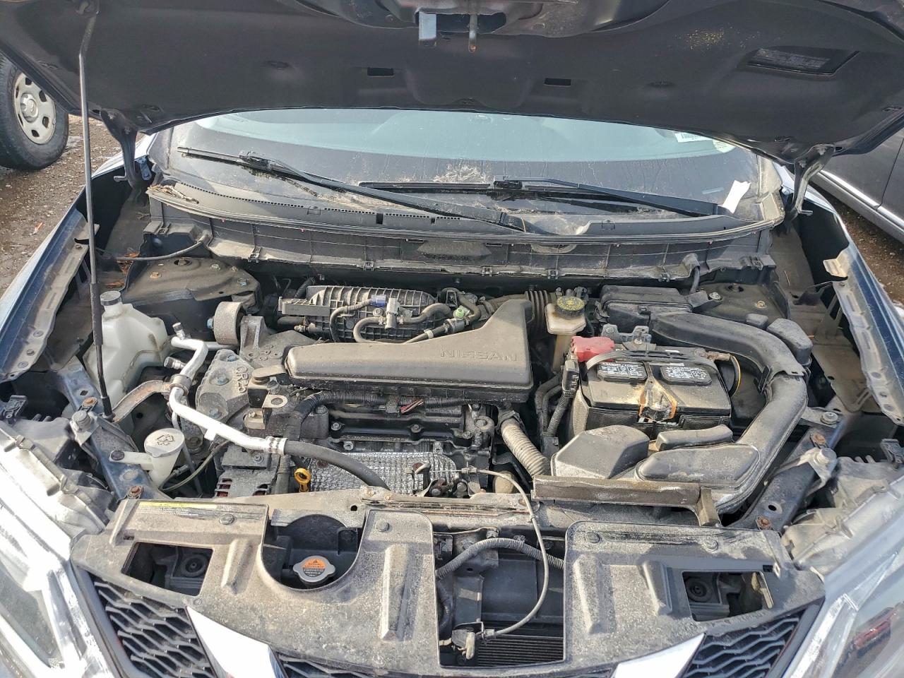 Nissan Rogue S Image 3