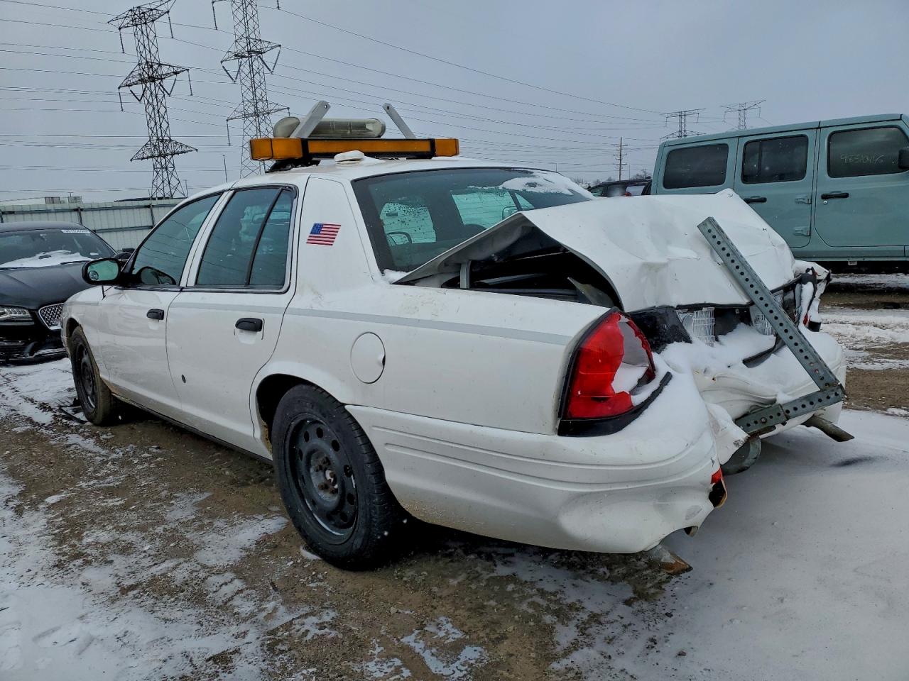 Ford Crown Vic Police Interceptor Image 3