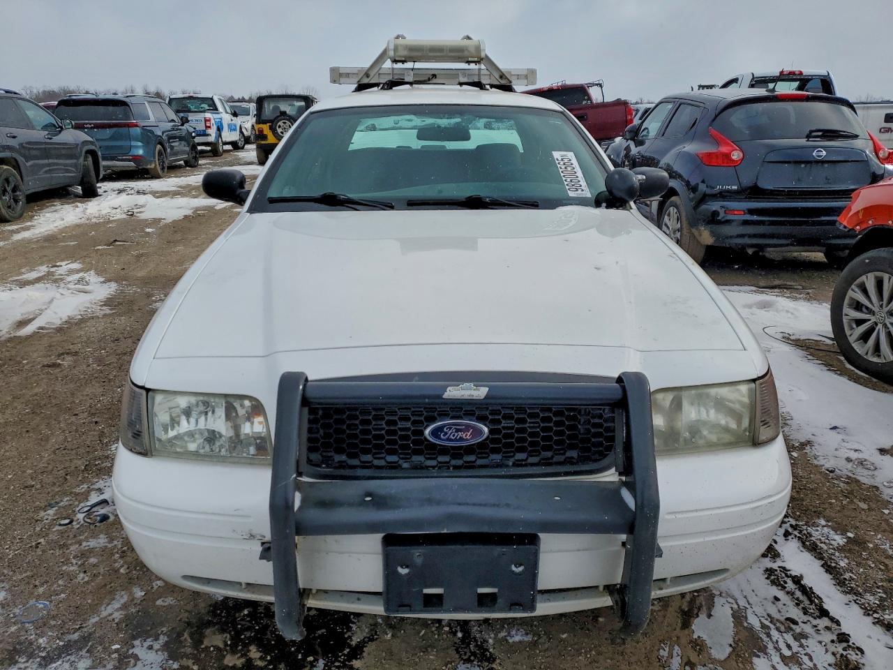 Ford Crown Vic Police Interceptor Image 5