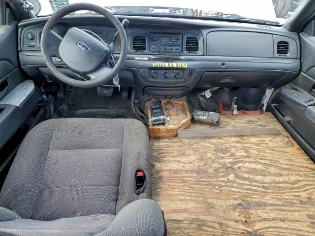 Ford Crown Vic Police Interceptor Image 12