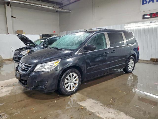  Salvage Volkswagen Routan
