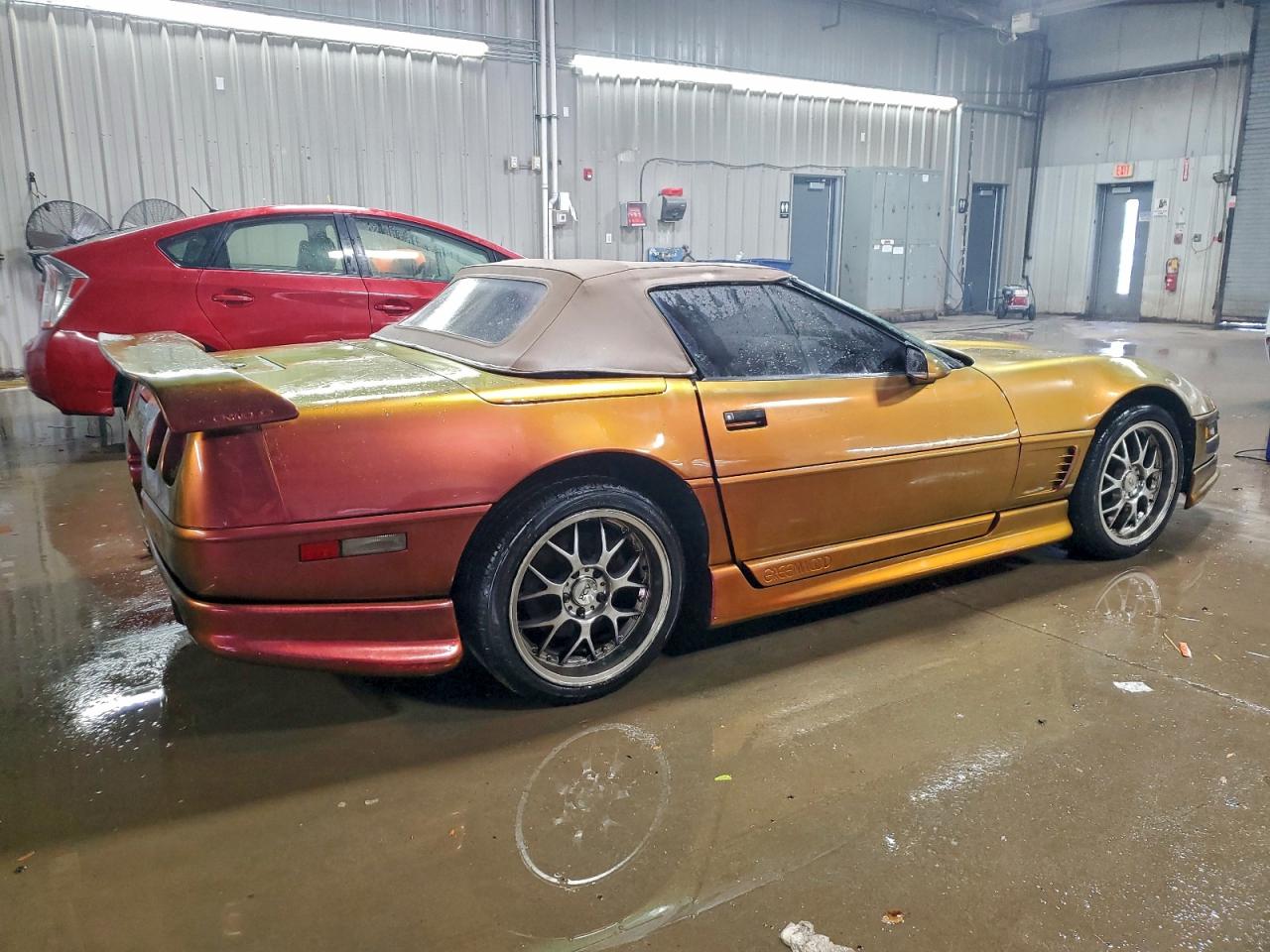 Chevrolet Corvette Image 12