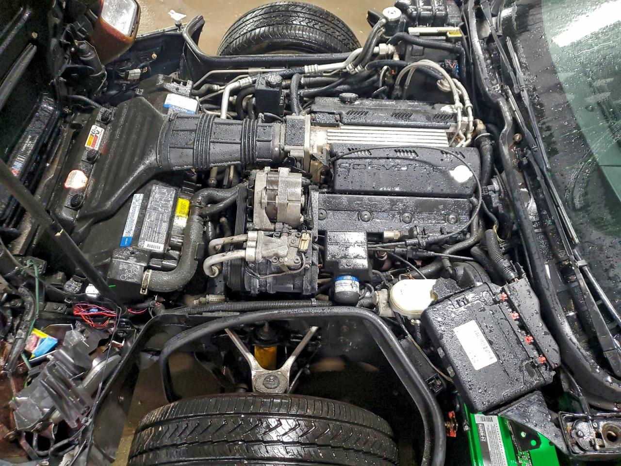 Chevrolet Corvette Image 11