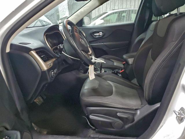 Jeep Grand Cherokee Latitude Image 9