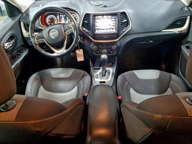 Jeep Grand Cherokee Latitude Image 8