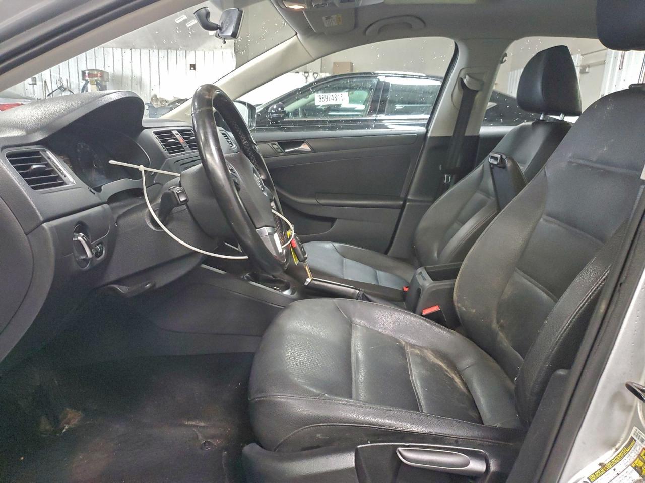 Volkswagen Jetta Se Image 9