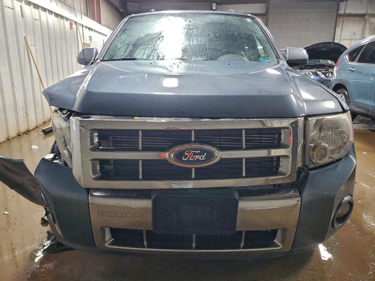 Ford Escape Limited Image 13