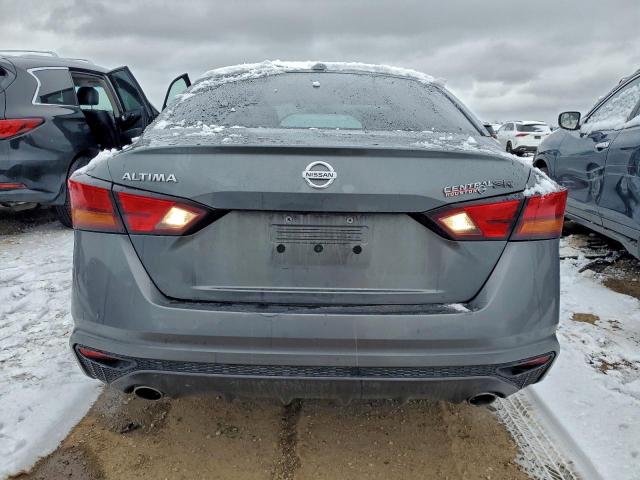 Nissan Altima Sr Image 10