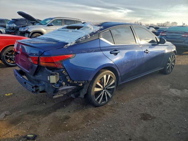 Nissan Altima Sr Image 2