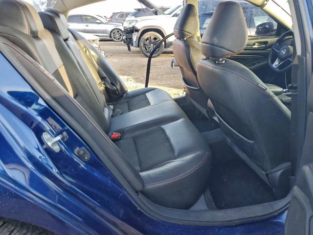 Nissan Altima Sr Image 10