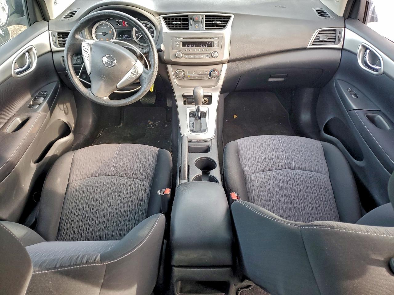 Nissan Sentra S Image 11