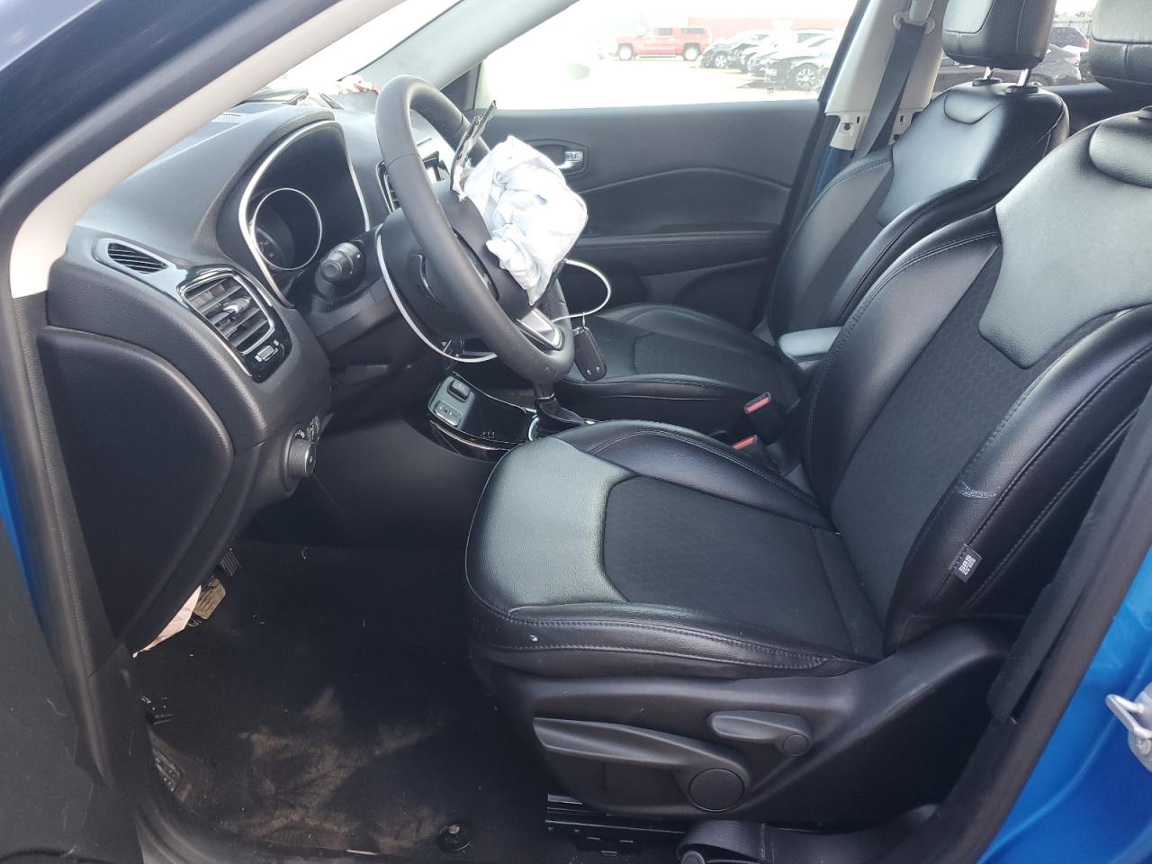 Jeep Compass Latitude Image 12