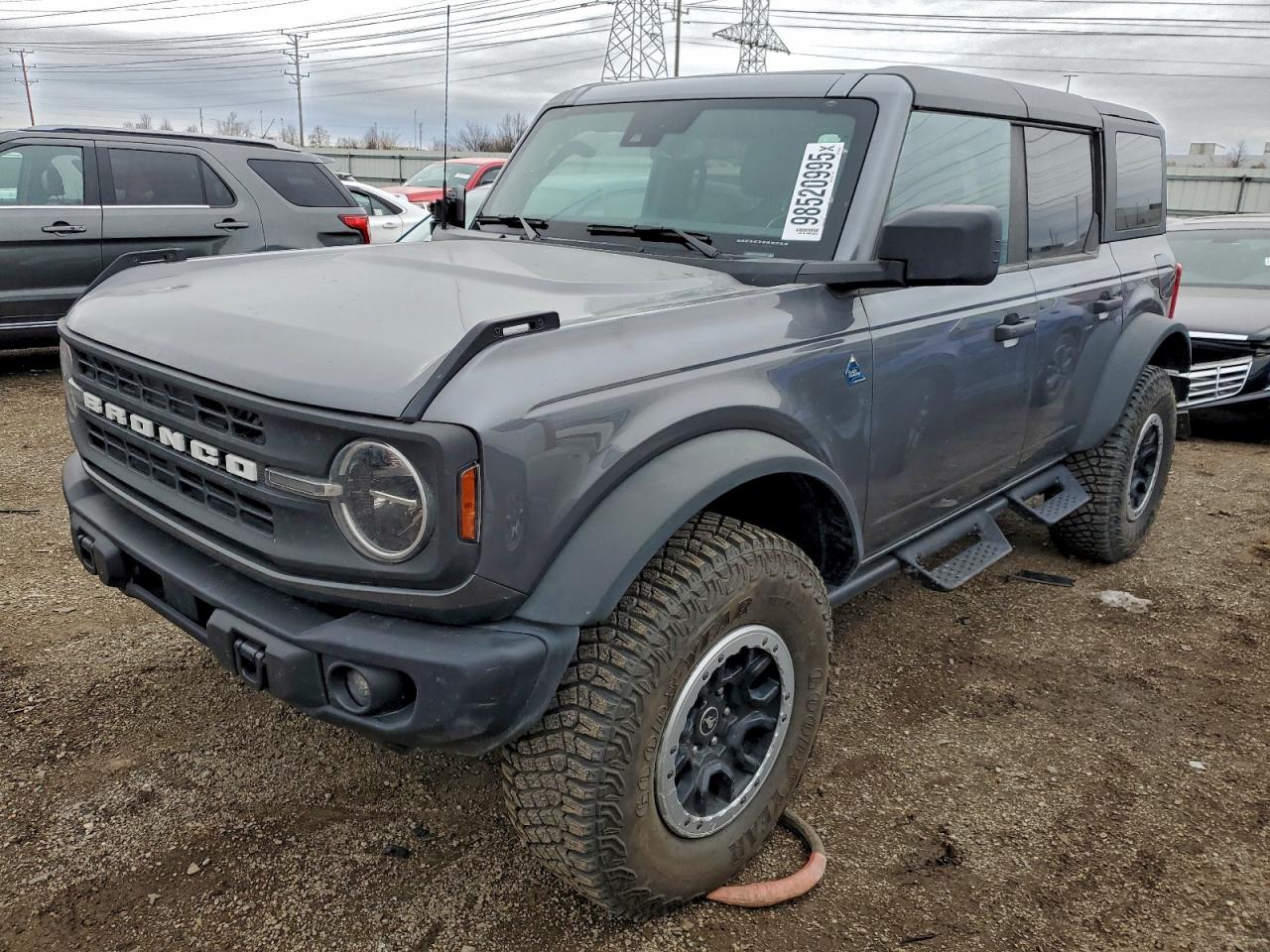 Ford Bronco Base Image 1