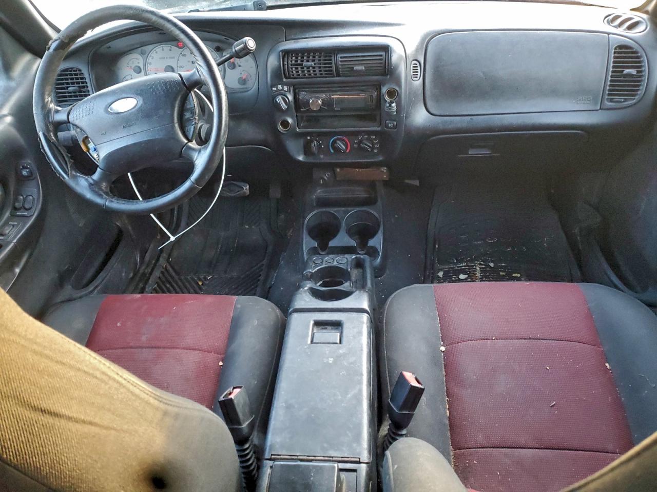 Ford Ranger Super Cab Image 3