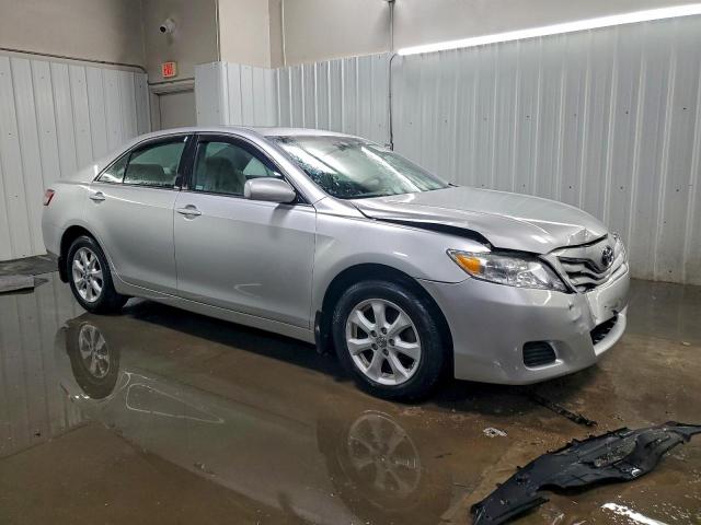 Toyota Camry Se Image 5