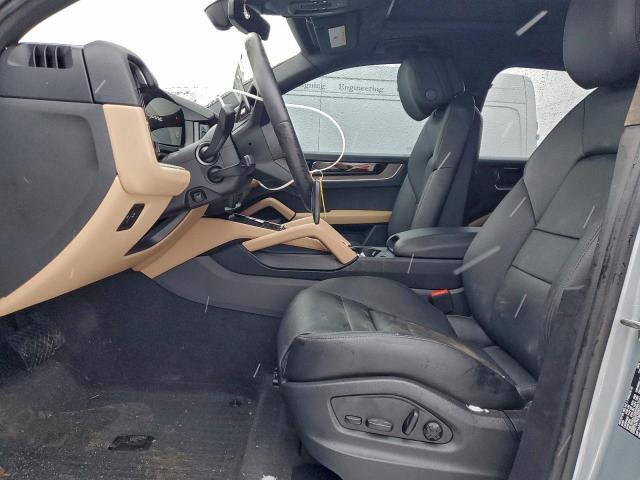 Porsche Cayenne Image 6