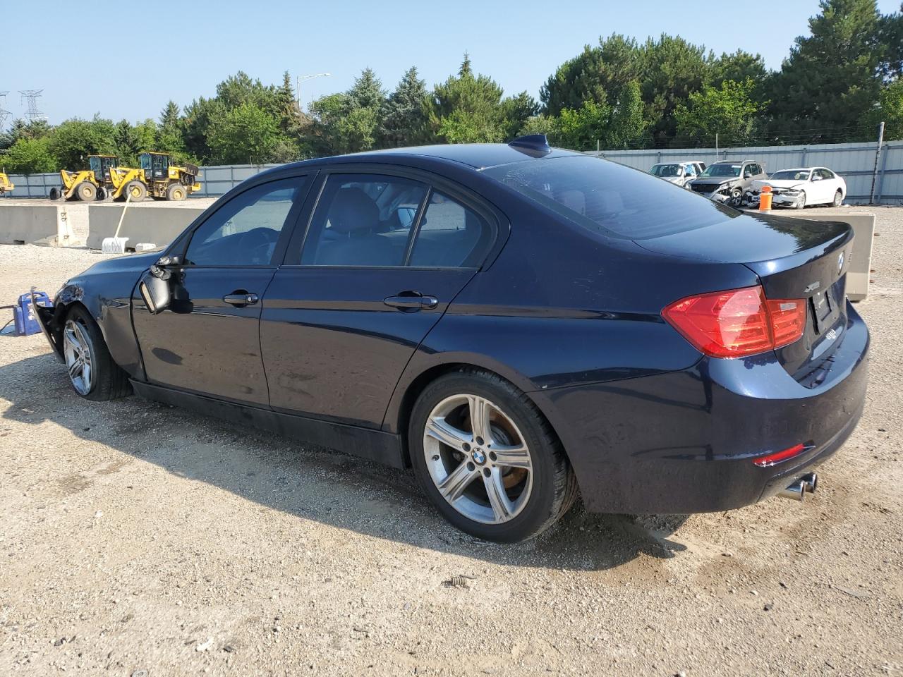 BMW 3 Series Xi Image 2
