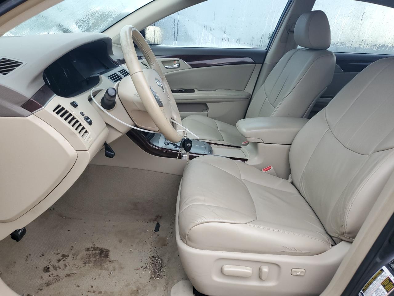 Toyota Avalon Xl Image 4