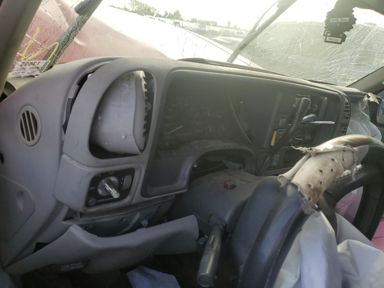 GMC Sierra K1500 Image 2