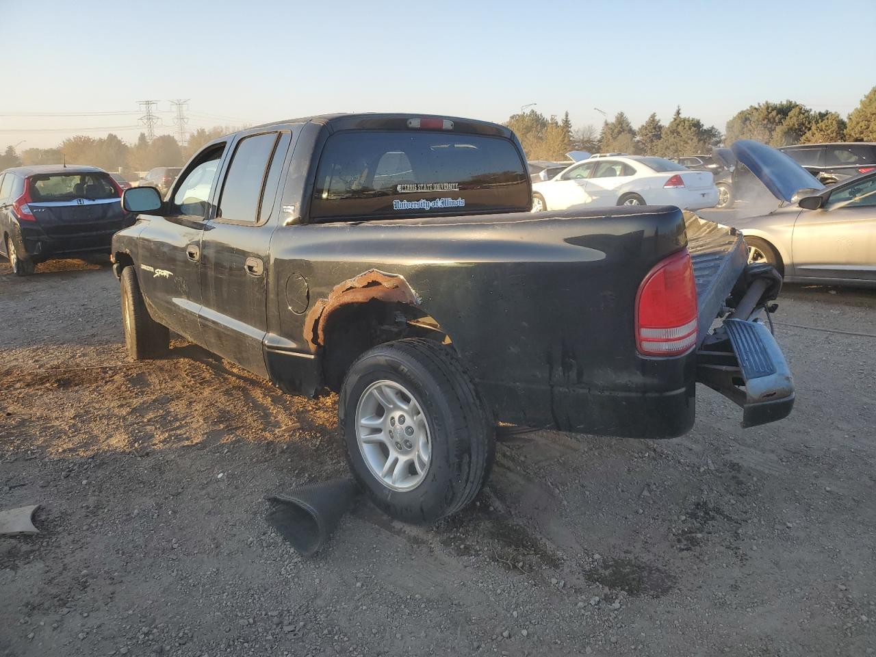 Dodge Dakota Quad Image 4
