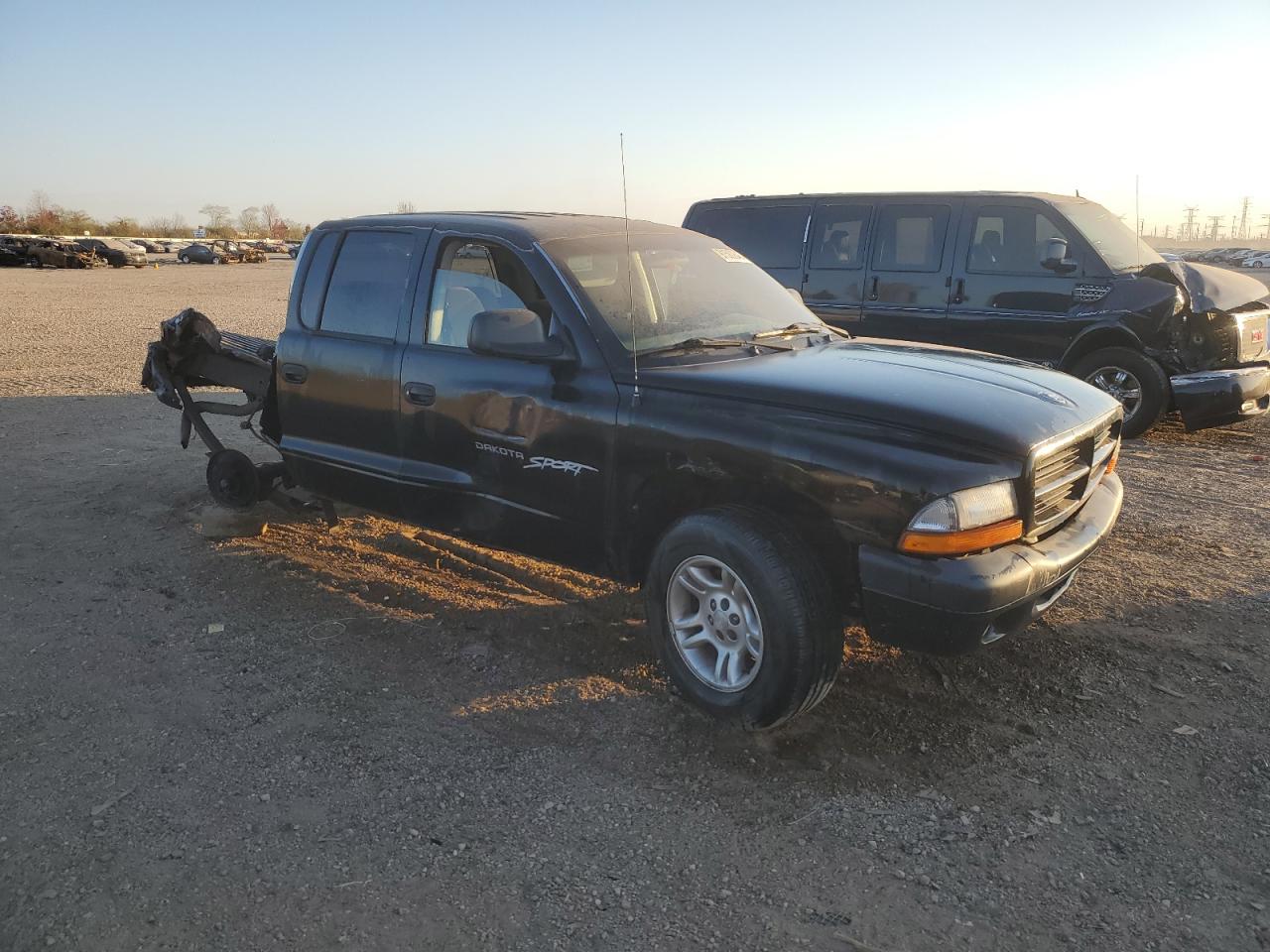 Dodge Dakota Quad Image 2